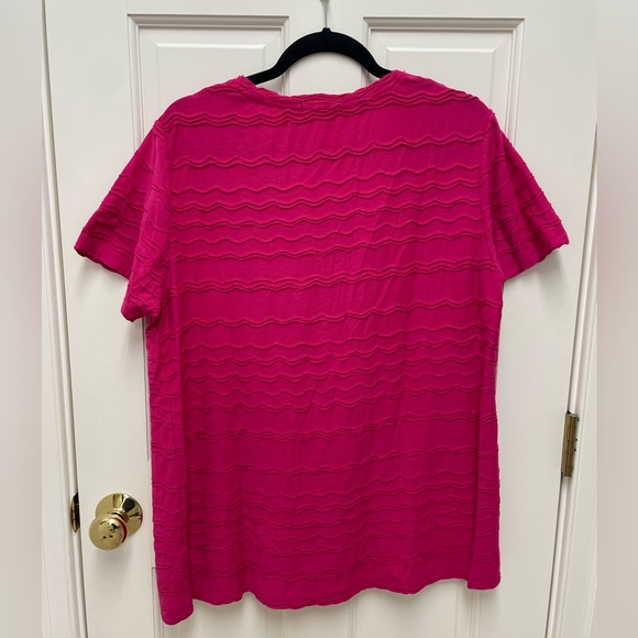 Mododoc Scalloped V-Neck Short Sleeve Tee Sz Large in Fuchsia Magenta - Picture 5 of 5